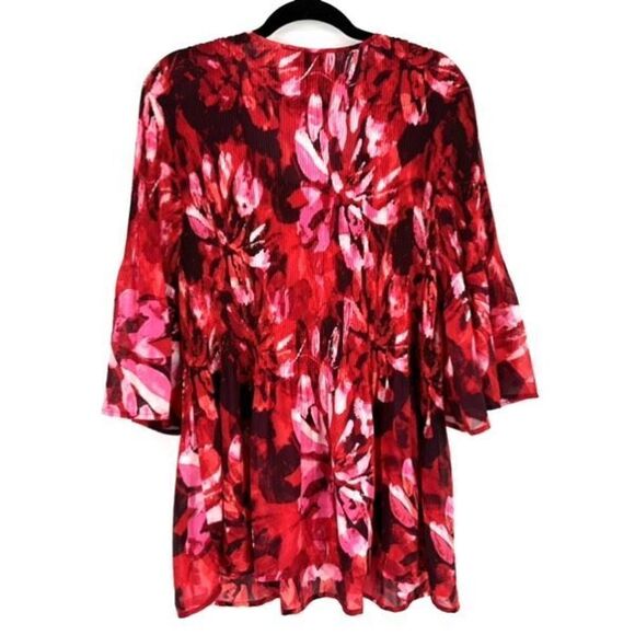 Catherines Women's Floral Bell Sleeves Stretch Blouse Red Black Plus Size 1X - Picture 2 of 8